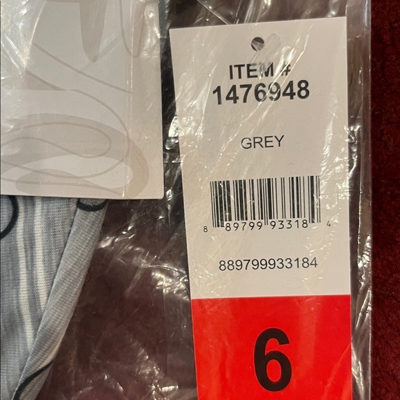 NWT Disney Girls Pajamas 2 Piece PJ Set Top Shorts GRAY - size 6 - Picture 2 of 9